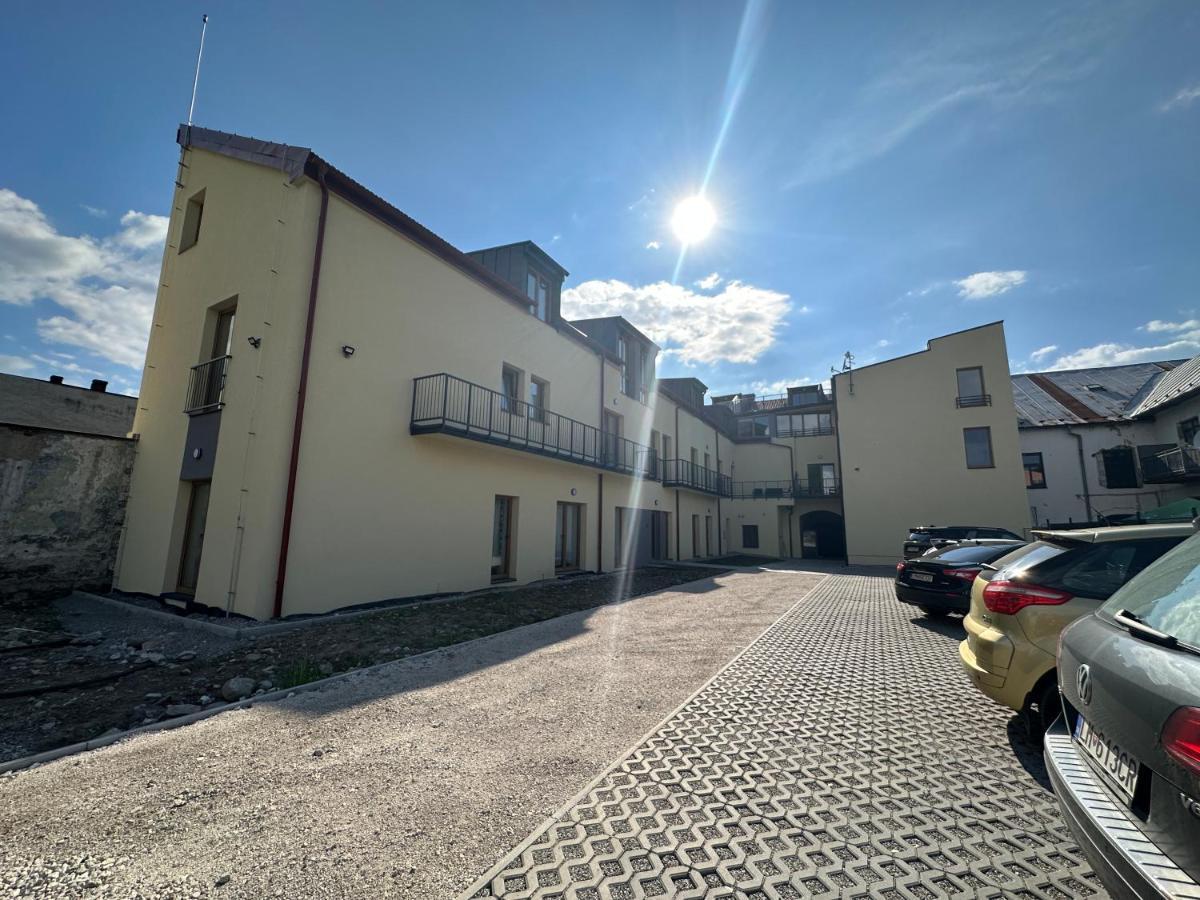 Green Apartment - City Centre - Main Square Liptovsky Mikulas Exterior foto